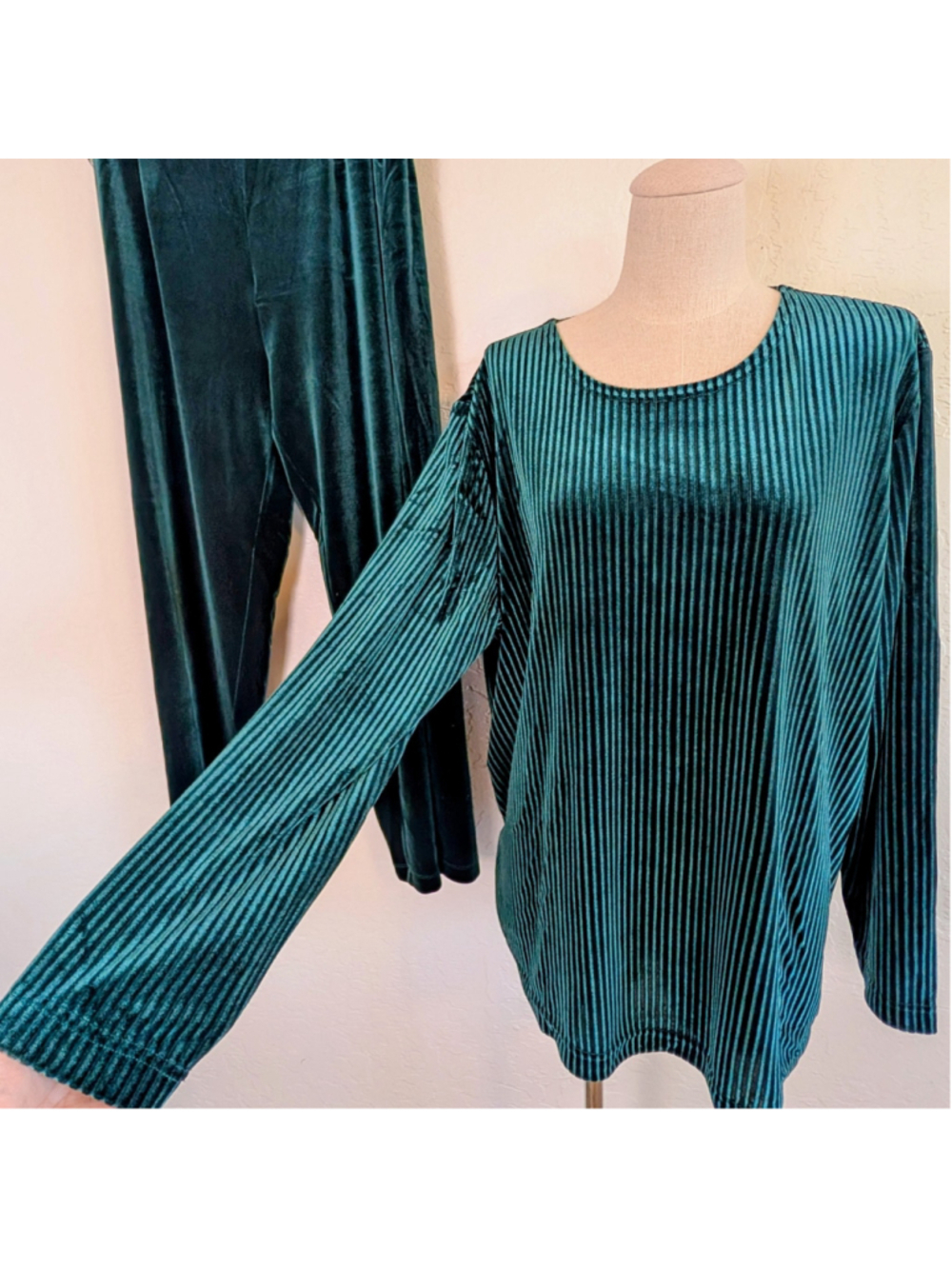 Draper’s & Damon’s Petite XL Teal Velour Lounge Set 2PC Ribbed Top Wide Leg Pant - Picture 3 of 8